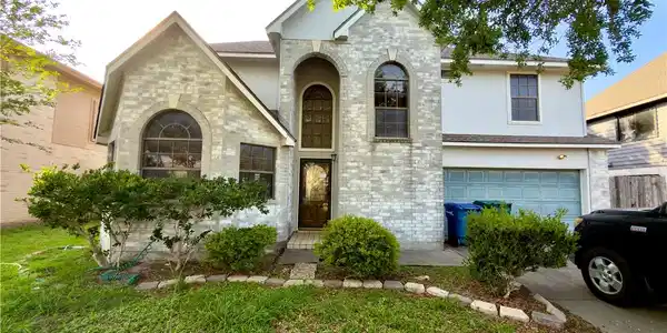 3025 Cedar Springs
