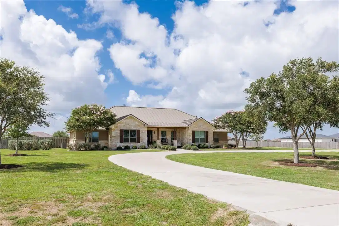 Image 1: Beautiful home situated on over 2 acres with wide-