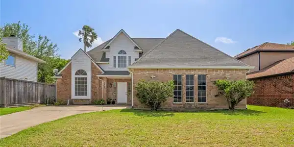 5029 Norwich Court