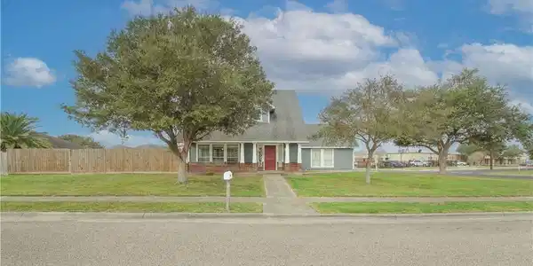 3737 Velda Dr