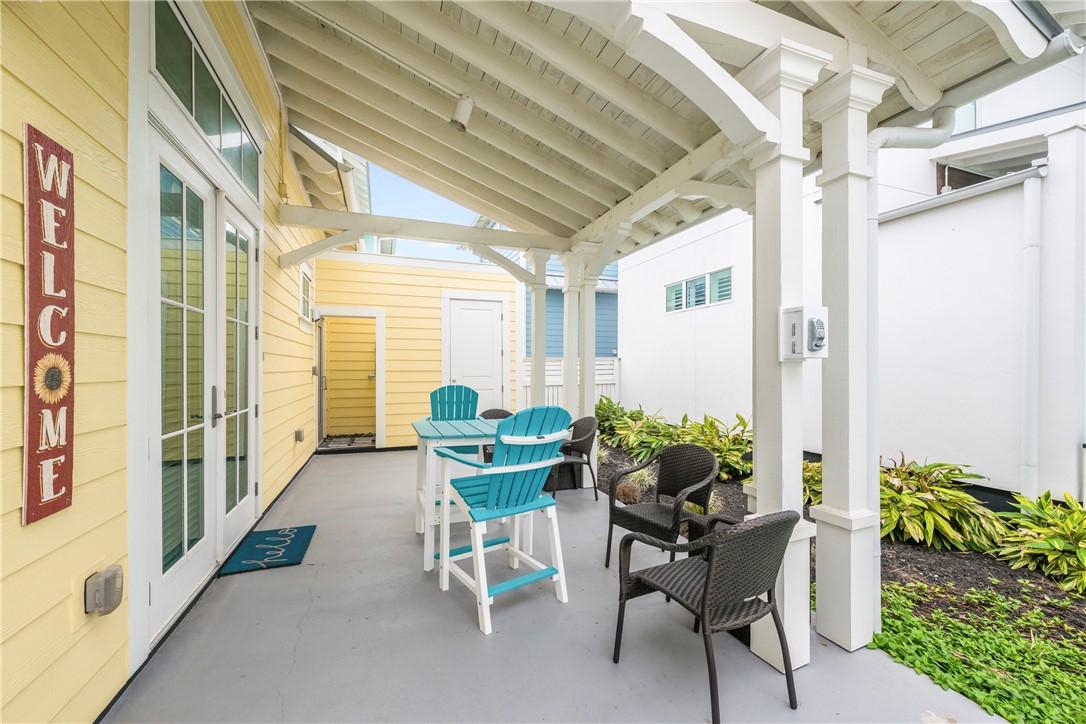 Image 3: Large patio spaces expand outdoor living