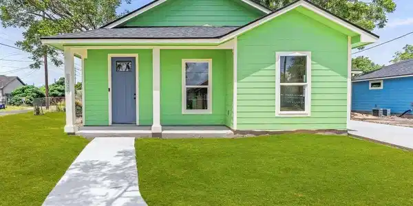 1320 Hancock Avenue