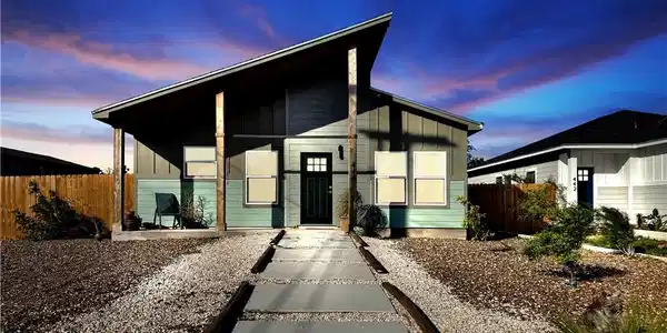 446 Valerie Street
