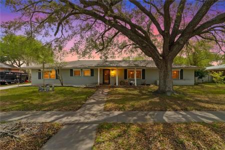 517 Catalina Place
