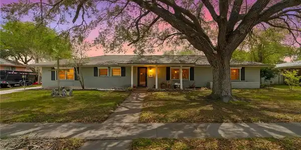 517 Catalina Place