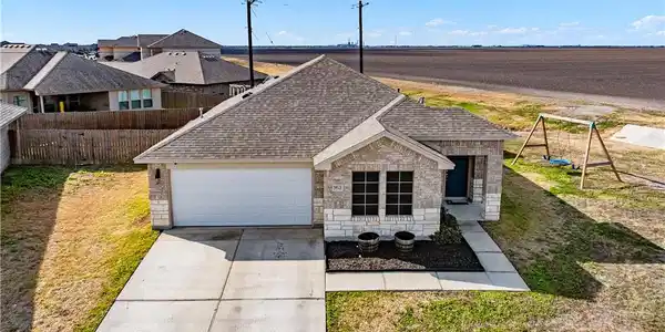 9621 English Oak Drive