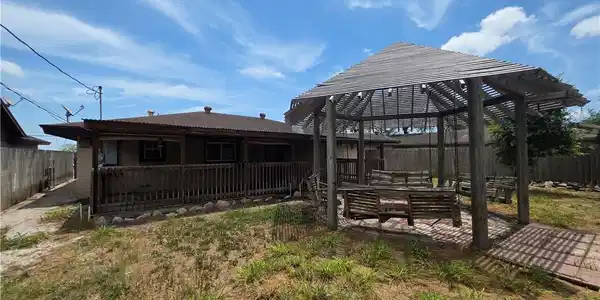 1905 Suntide Road