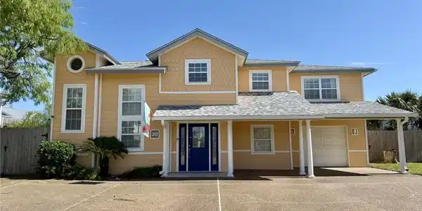 30 Flamingo Road