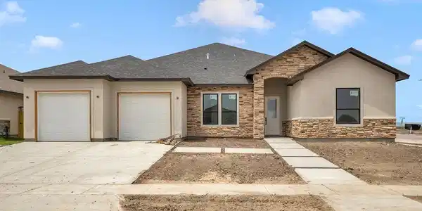 1470 Dragonstone Court