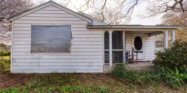 1001 Golla Drive