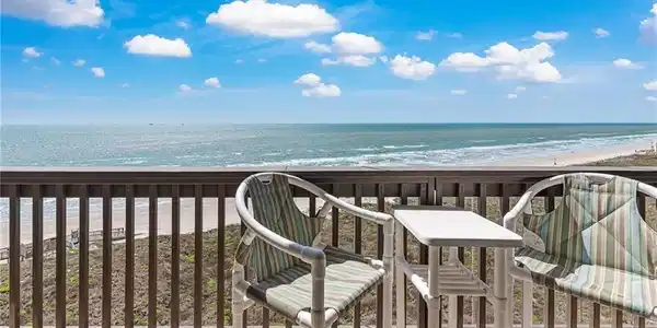 Image 3: Balcony view from 808