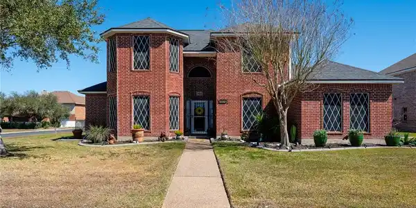 4302 Pontchartrain Drive