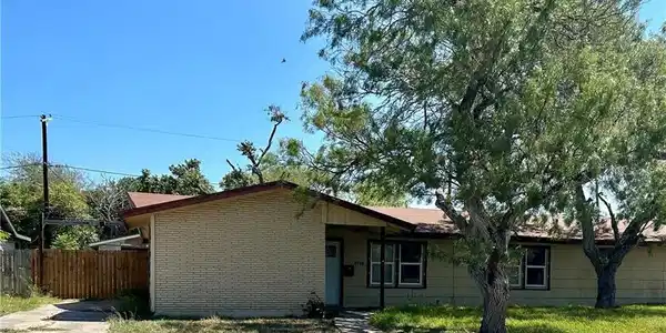 5714 Hinman Drive