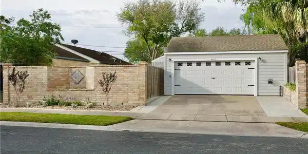 4413 Sunlight Drive
