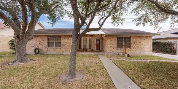 5966 Cinnamon Oaks Drive