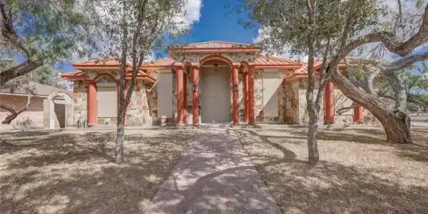 4326 Pecan Valley Drive