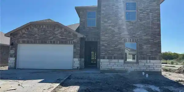 7301 Cattlemen Drive