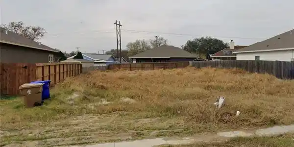 4313 Heizer Drive