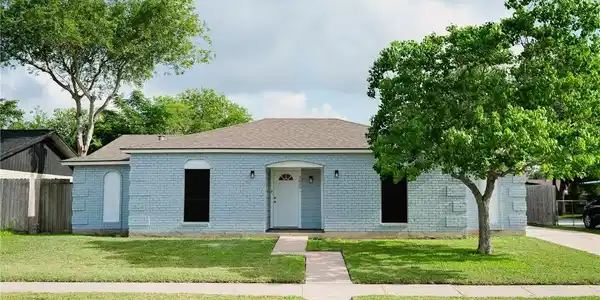 3809 Capri Drive