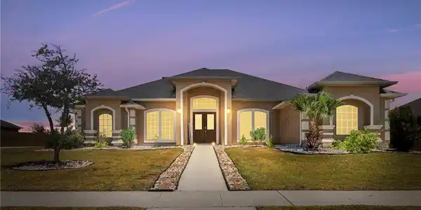 2042 Amaryllis Drive