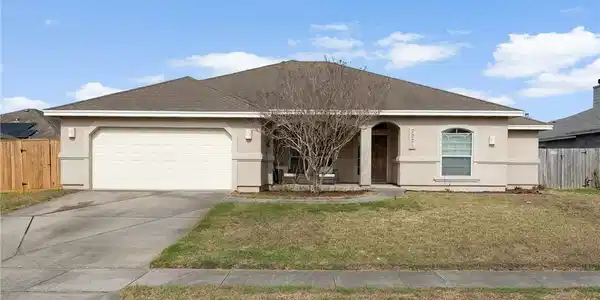 3921 Gladstone Drive