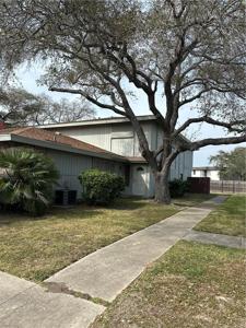 6166 Hidden Oaks
