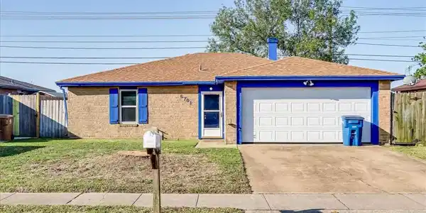 6701 Meadowbreeze Parkway