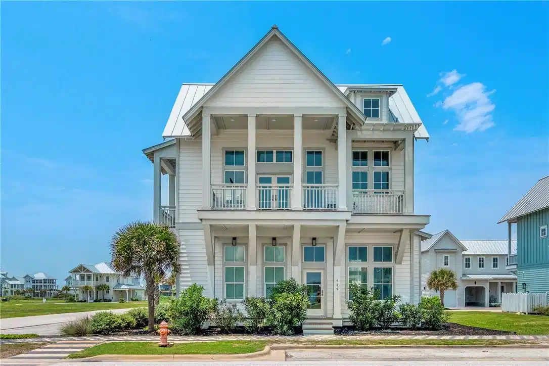 Image 1: Welcome to 529 Sunrise Ave!