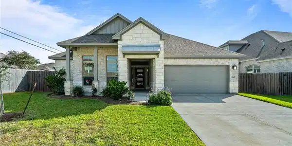7602 Stampede Drive