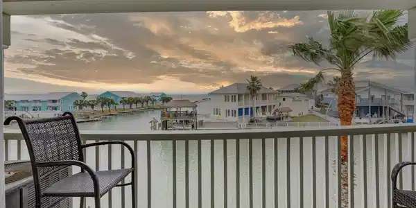 2290 N Fulton Beach