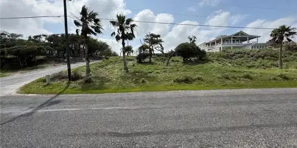 102 Bay Road