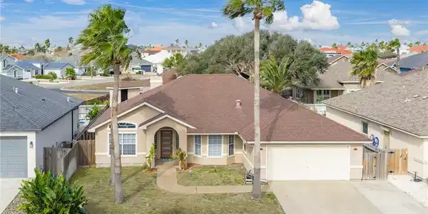 15829 Vincent Drive