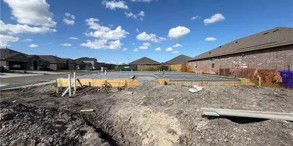 7202 Cattlemen Drive
