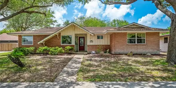 438 Pennington Drive