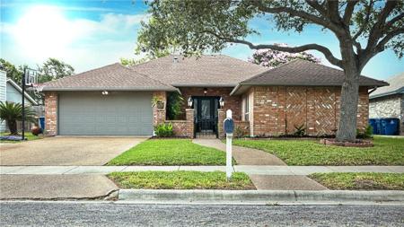 2305 Twin Oak Drive