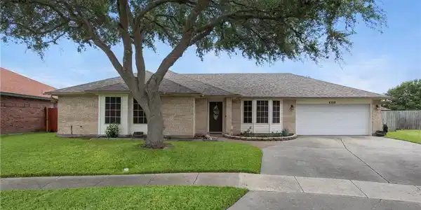 6309 Brianna Circle