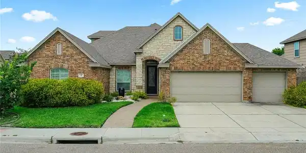 5 Reserve Boulevard