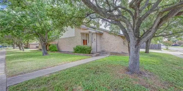 6602 Hunt Drive
