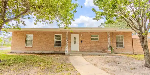 1553 Casa Grande Drive