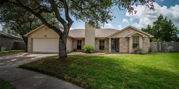 6133 Hastings Drive