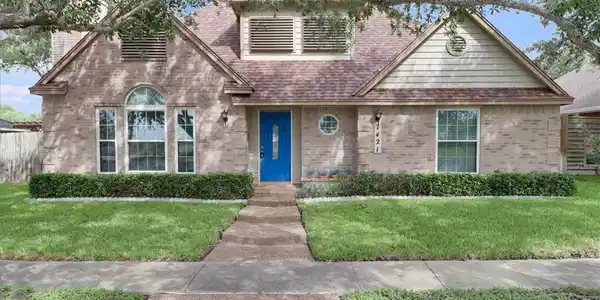 7421 Blue Lake Drive