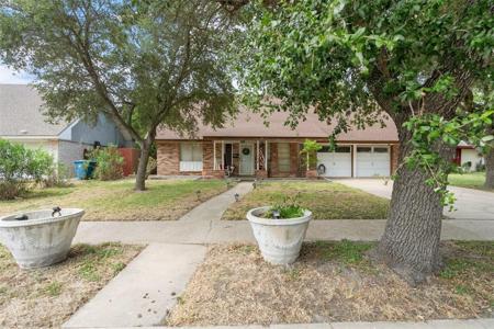 106 Blanco Drive
