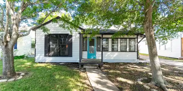 326 Melrose Street