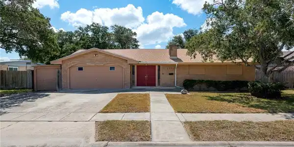 5210 Hitching Post