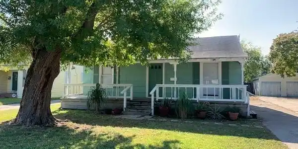 3441 Topeka Street