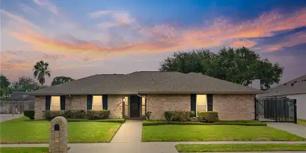 5206 Moultrie Drive