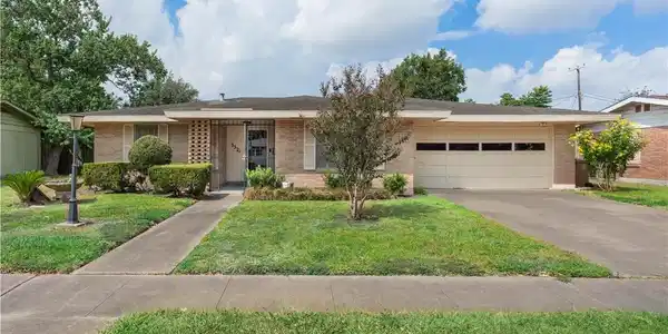 3321 Casa Rosa Drive