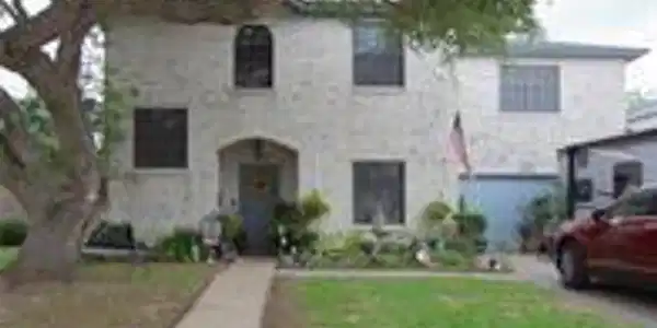 5113 Queens Court