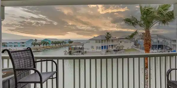 2290 N Fulton Beach
