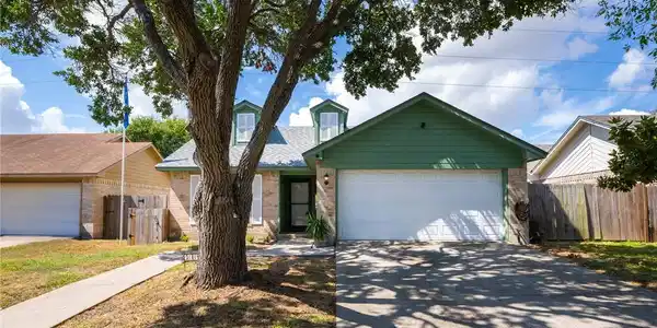 7105 Brookedge